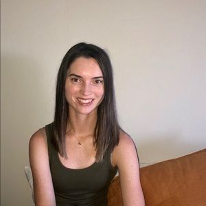 Meet your Posher, Kayla